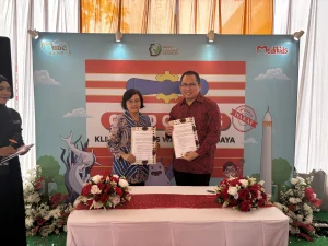 wakaf produktif adalah