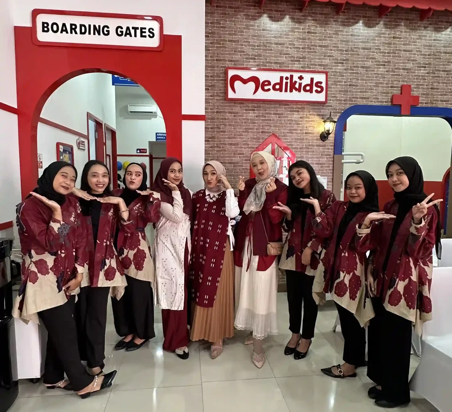 dokter gigi grand wisata