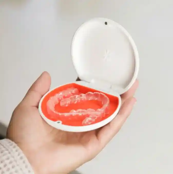 clear aligner adalah